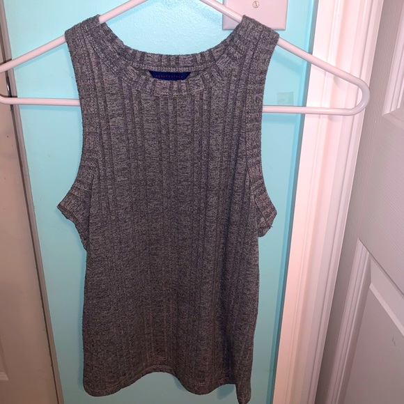 Women’s cute fitted tank top , never worn - Picture 1 of 3